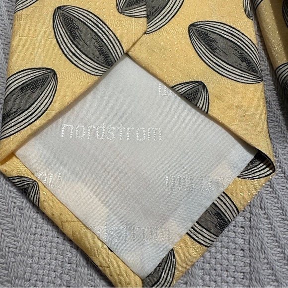 Robert Talbott‎ Nordstrom 100% silk necktie, hand sewn, Italy - Picture 5 of 5